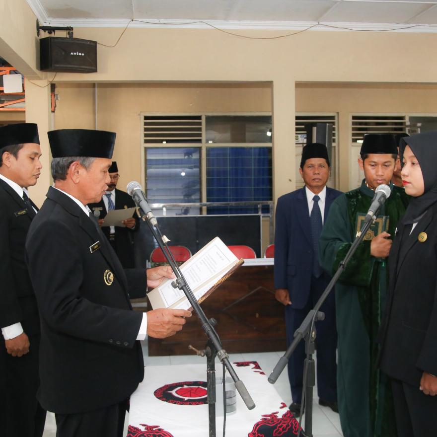 PELANTIKAN CARIK KALURAHAN TUKSONO
